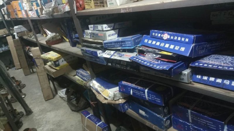 刹车片刹车距离对比：揭秘影响制动性能的关键因素